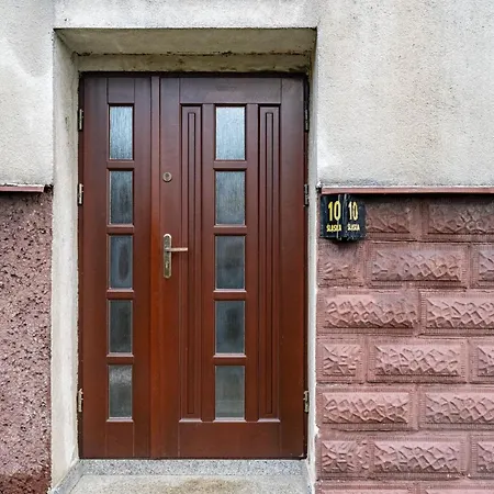 Lägenhet Cosy By Bookinghost *