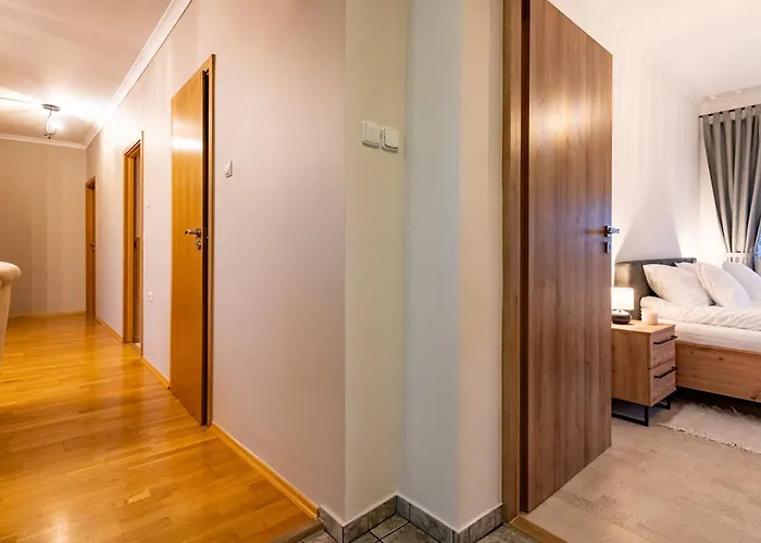 Cosy By Bookinghost 别尔斯克-比亚拉