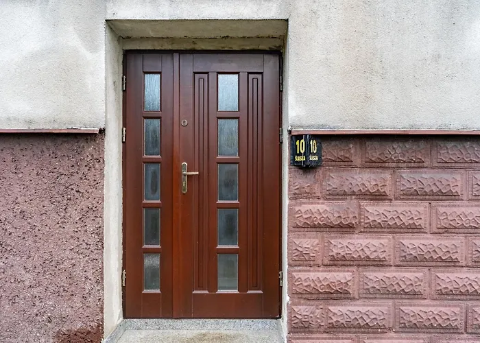 公寓 Cosy By Bookinghost *