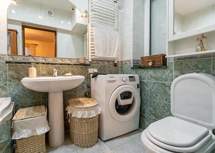 公寓 Cosy By Bookinghost *