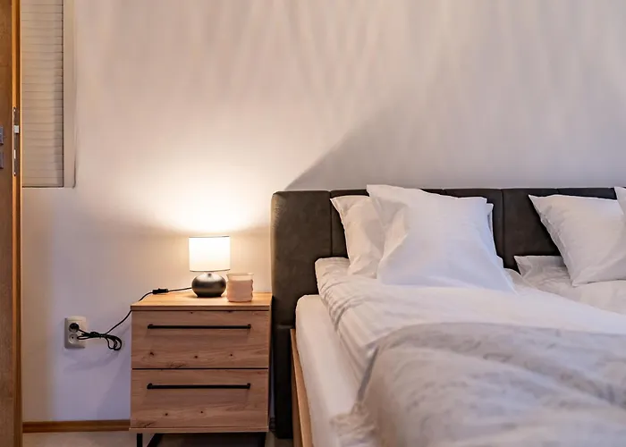 Cosy By Bookinghost 公寓 别尔斯克-比亚拉