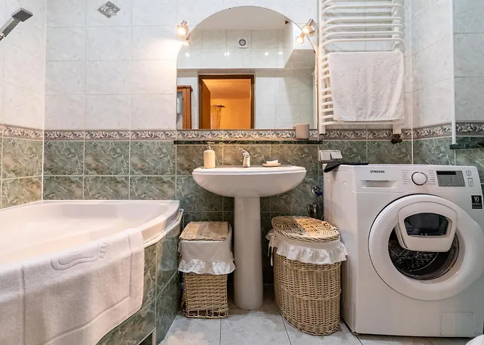 Cosy By Bookinghost *